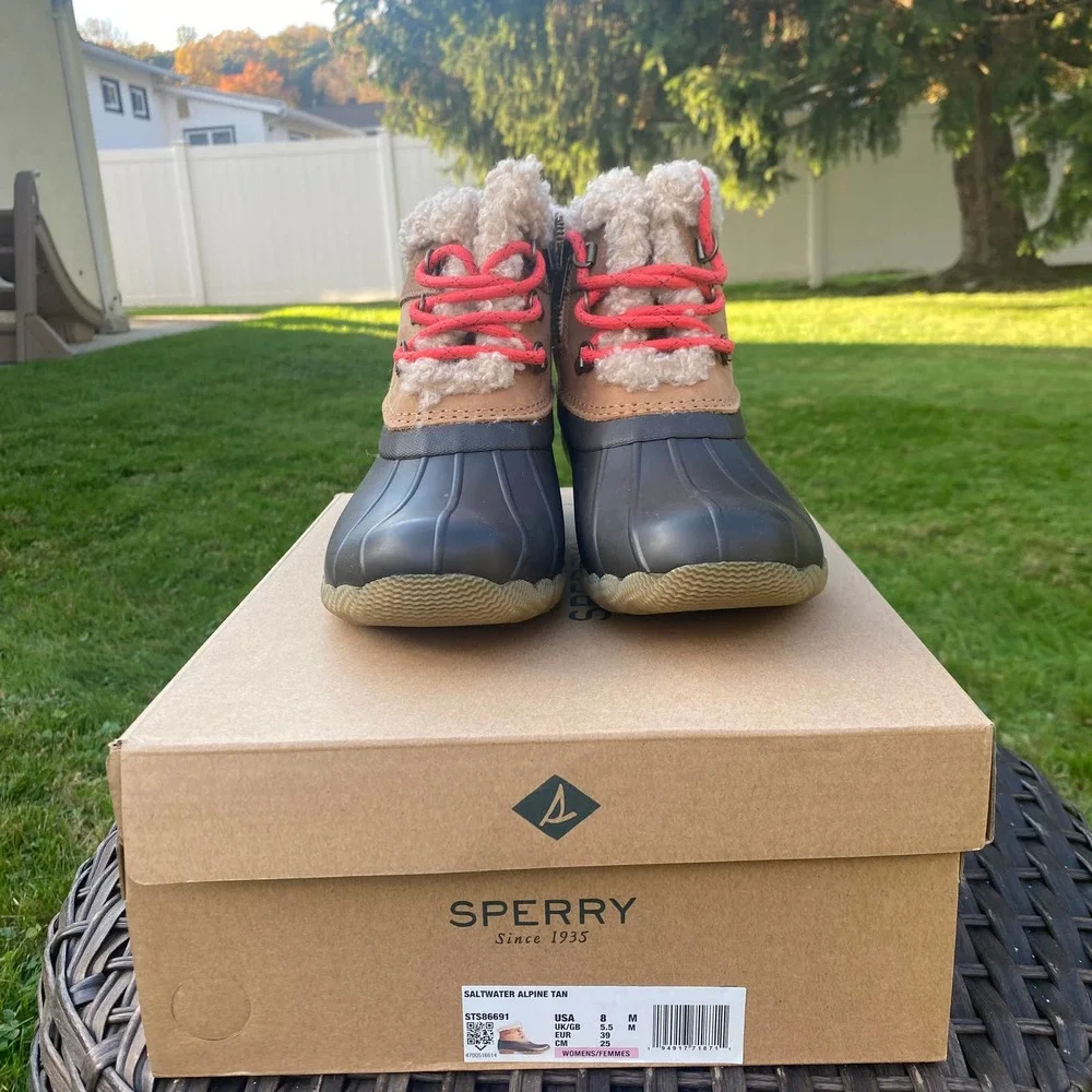 NWT Sperry Women's Saltwater Alpine Water Resistant Bootie Boots Shoes(Sz. 8)